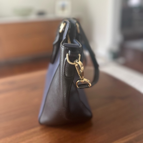 Vera Bradley Navy Blue Leather Morgan Satchel Shoulder Bag Purse EUC! MSRP $238! - Picture 2 of 11